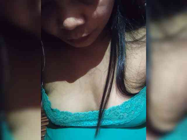 MiaaMorre webcam