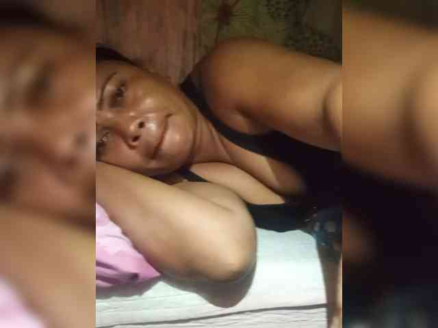MiaaMorre webcam