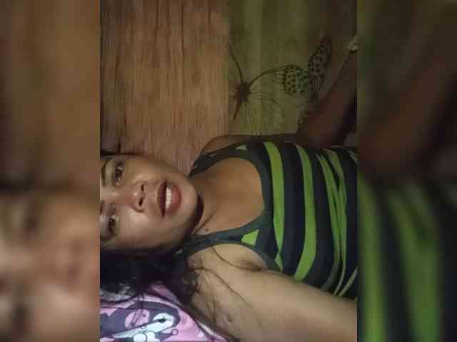 MiaaMorre webcam
