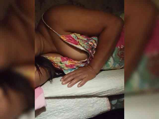 MiaaMorre webcam