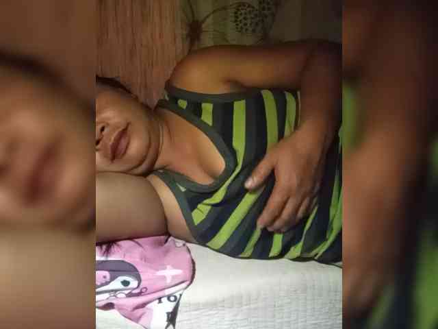 MiaaMorre webcam