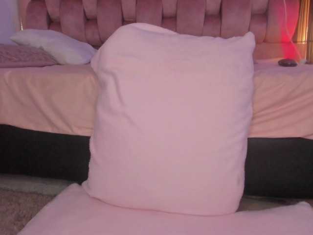 sweet-chelsy live cam on BongaCams