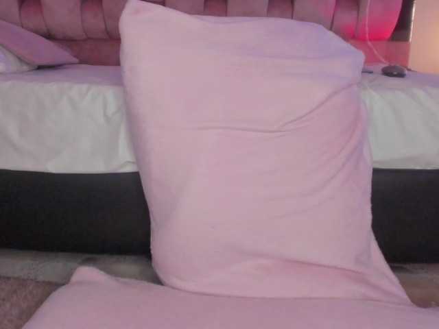 sweet-chelsy webcam bongacams model stream image