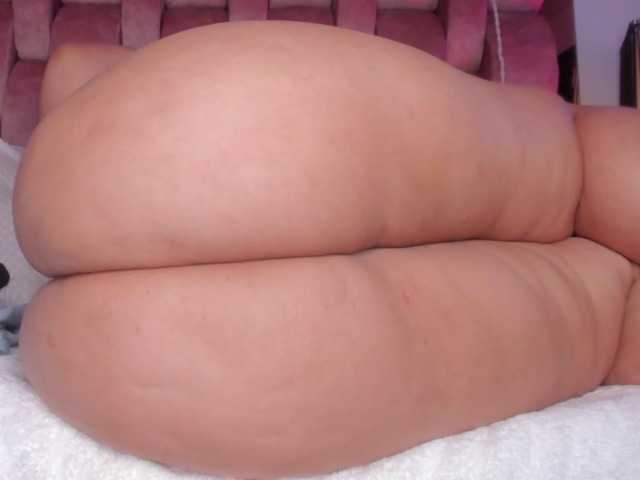 sweet-chelsy live cam on BongaCams