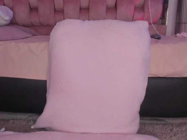 sweet-chelsy live cam on BongaCams