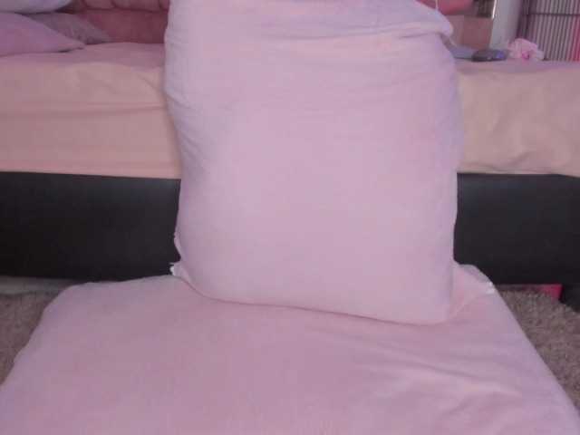 sweet-chelsy live cam on BongaCams