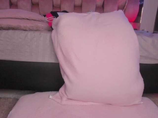 sweet-chelsy live cam on BongaCams