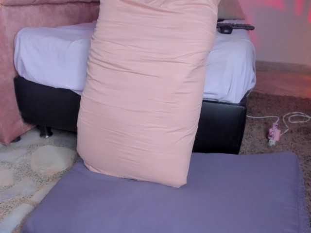 sweet-chelsy live cam on BongaCams