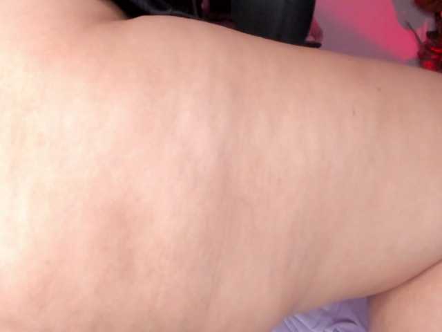 sweet-chelsy live cam on BongaCams