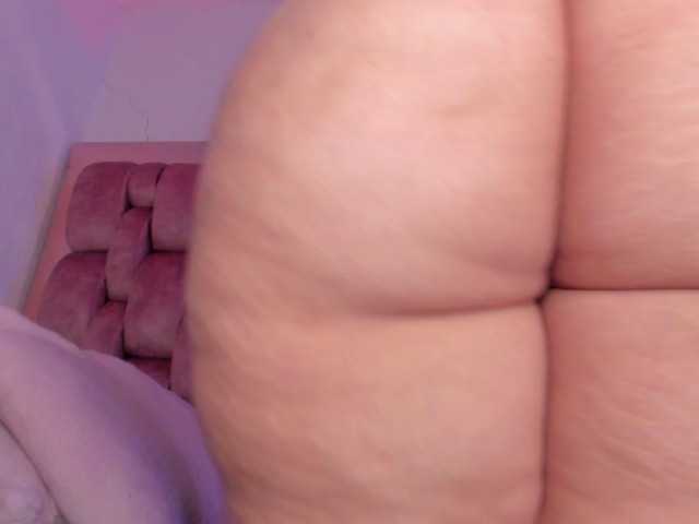 sweet-chelsy live cam on BongaCams
