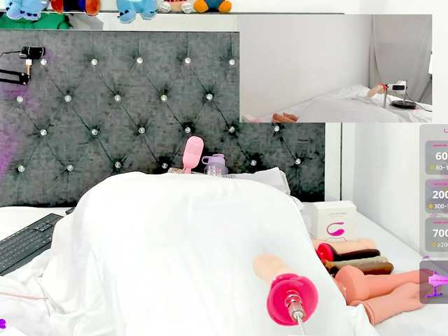 shara-24 live webcam show