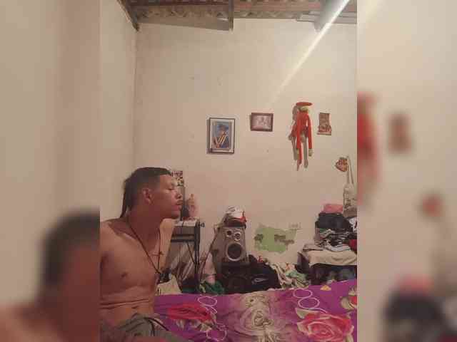 live strip chat Maik94