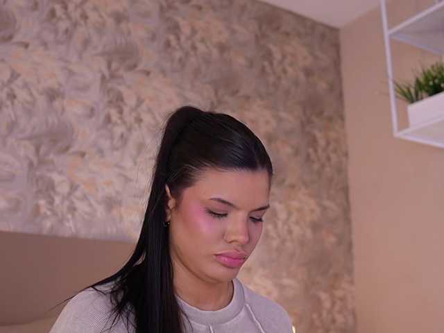 JadaKai live cam on BongaCams