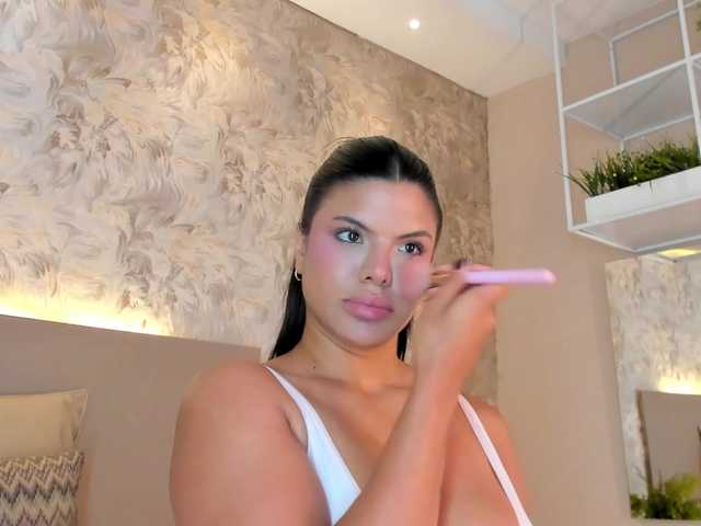 JadaKai's BongaCams show and profile