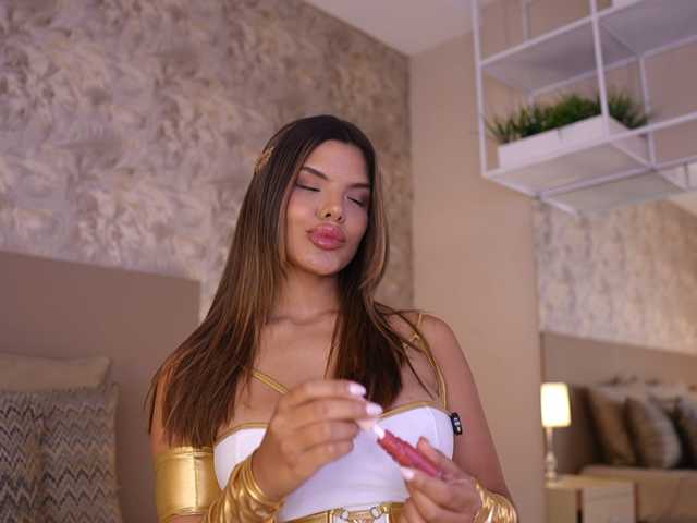 JadaKai live cam on BongaCams