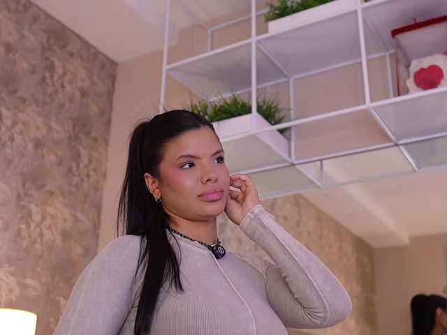 JadaKai live cam on BongaCams