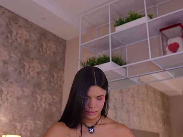 JadaKai webcam
