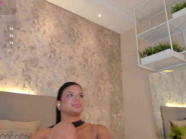 JadaKai webcam