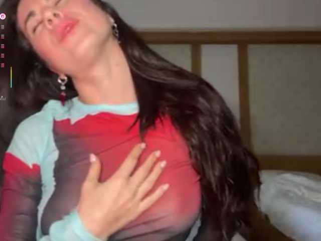 NikaV9ro live cam on BongaCams