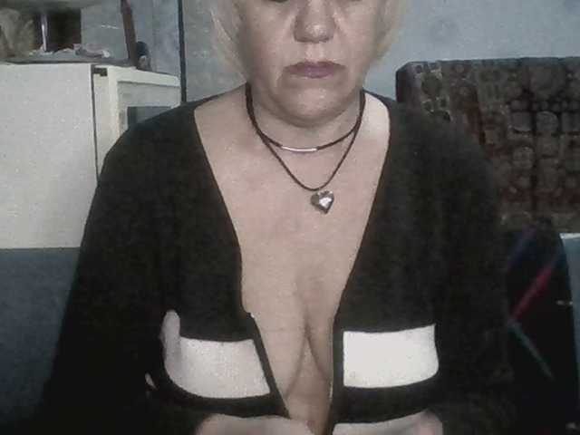 le modèle Success100 est en webcam porno dans un show sur le site bongacams, il possède les tags suivants: White/Caucasian,Blonde,Shaved