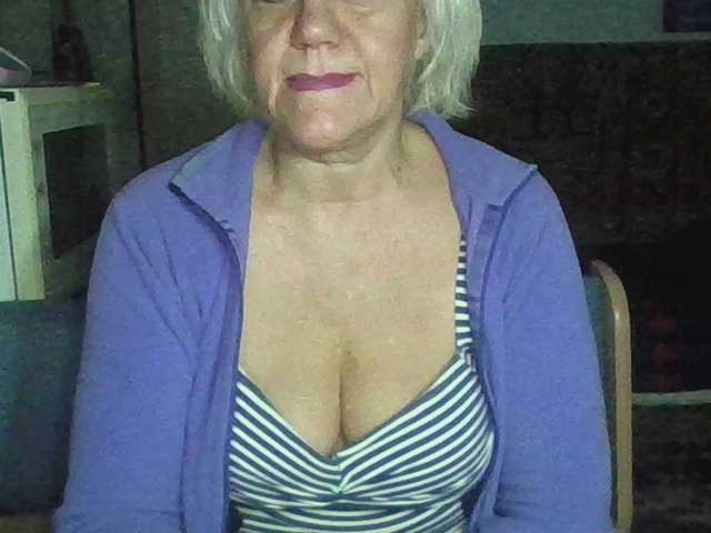 Success100, live now on BongaCams