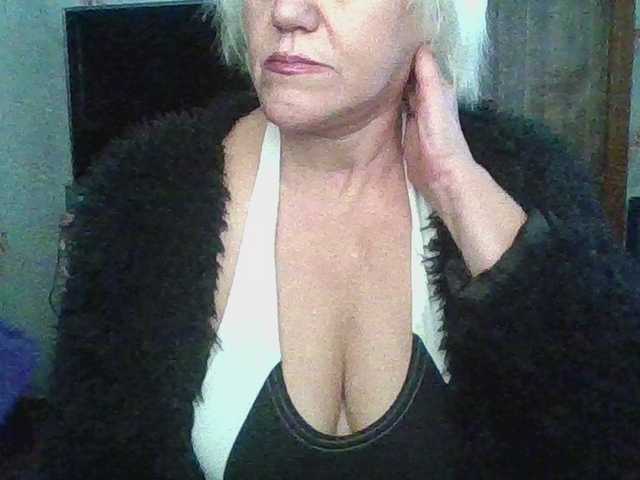 Success100 — live female cam