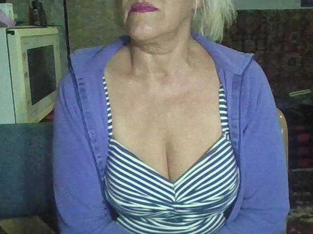 Success100, live now on BongaCams
