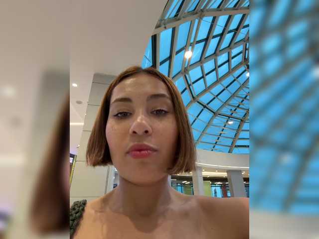 talilia live sex show