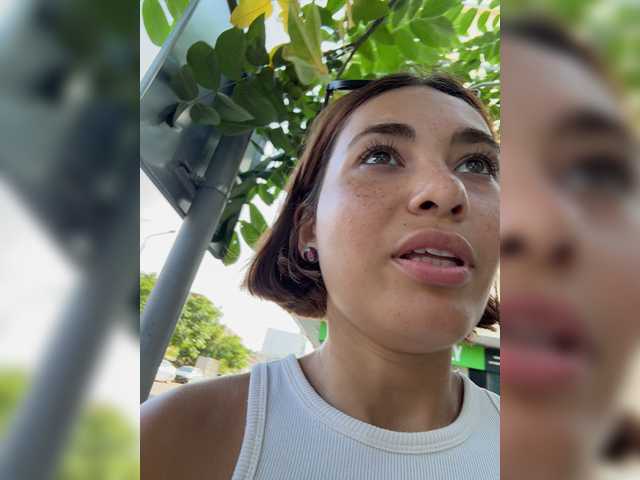 Talilia live webcam show