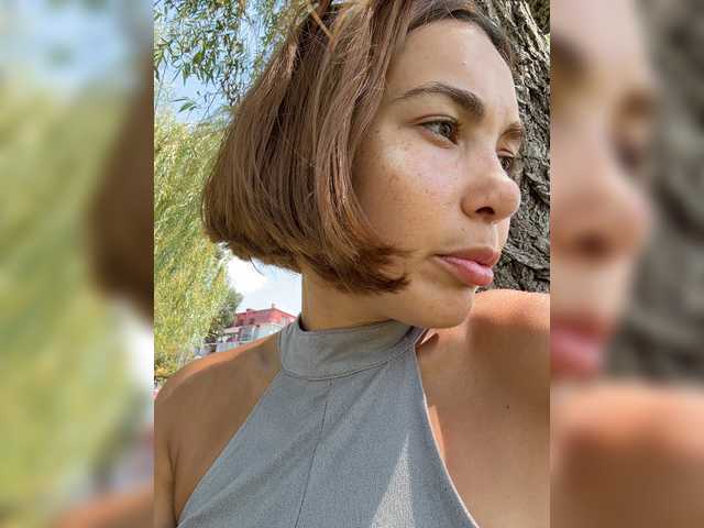 Talilia live webcam show