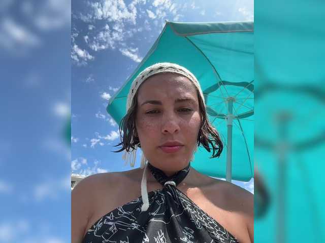 Talilia live cam on BongaCams