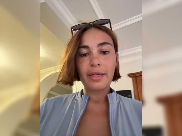 Talilia live webcam show