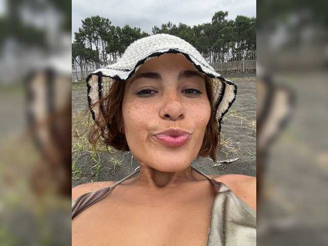 SpringMe live webcam show
