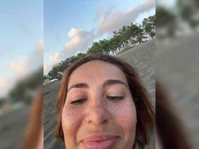 Springme's cam show statistics and live stream