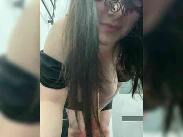 Model: Juliette-13