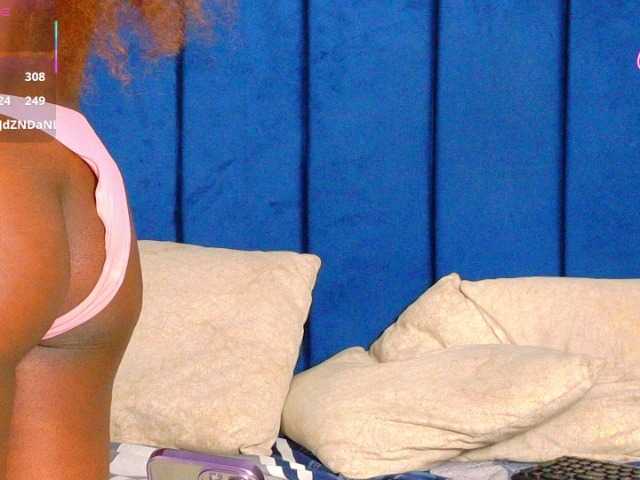 ebonydreams01's BongaCams show and profile