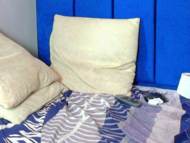 ebonydreams01's BongaCams show and profile