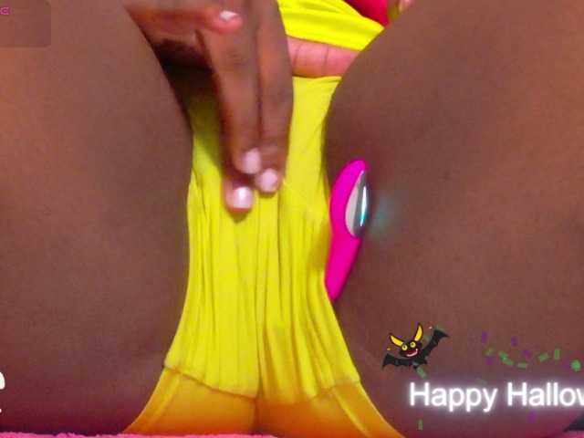 ebonydreams01, en directo ahora en BongaCams