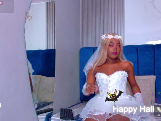 ebonydreams01 live cam on BongaCams
