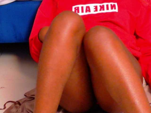 ebonydreams01 live cam on BongaCams