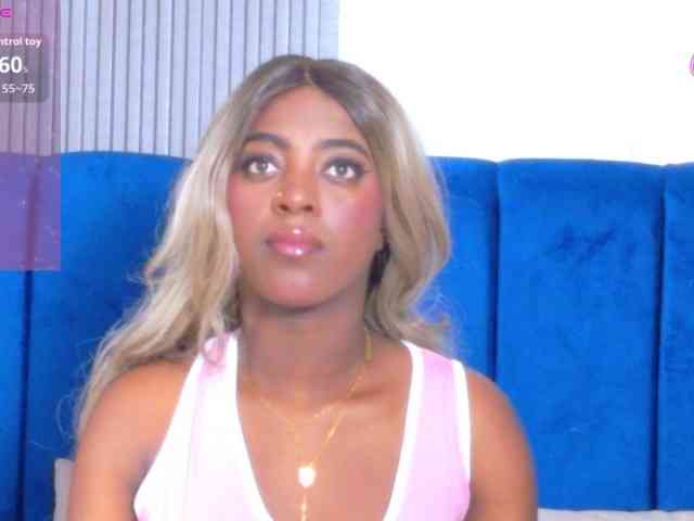 Modelo: ebonydreams01