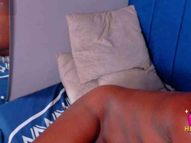 Modelo: ebonydreams01