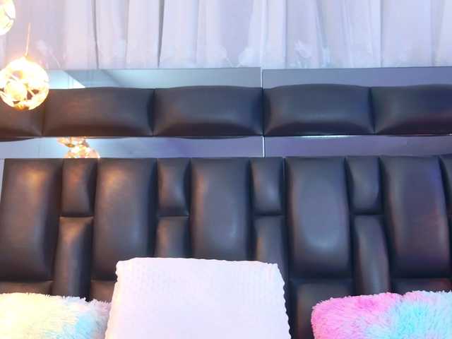 DahianaMoss live webcam show