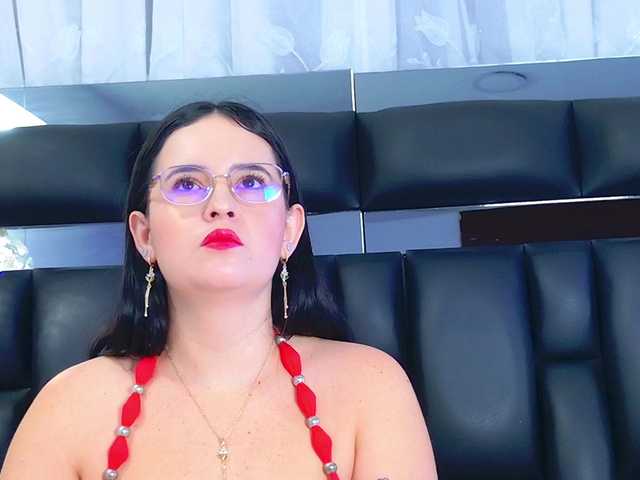 DahianaMoss live cam on BongaCams