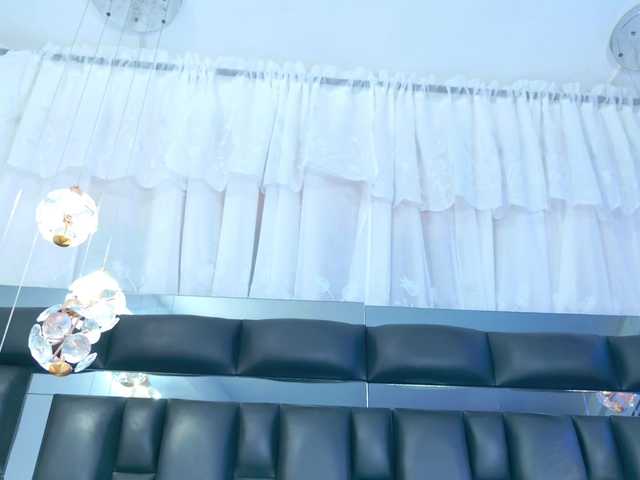 DahianaMoss live cam on BongaCams