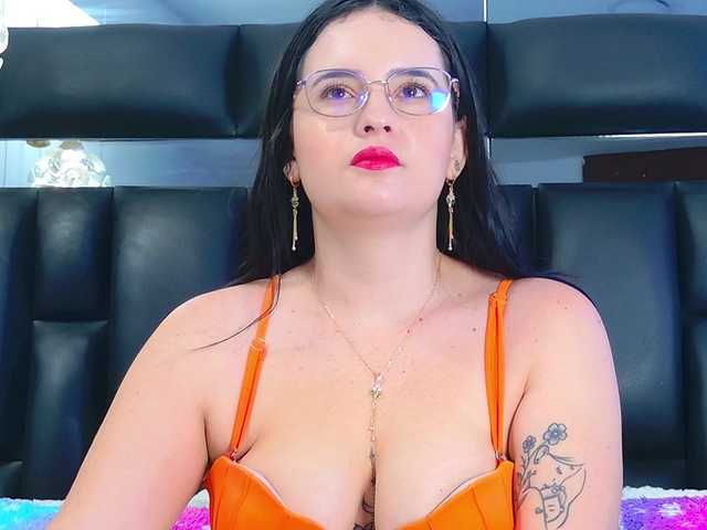 DahianaMoss live cam on BongaCams