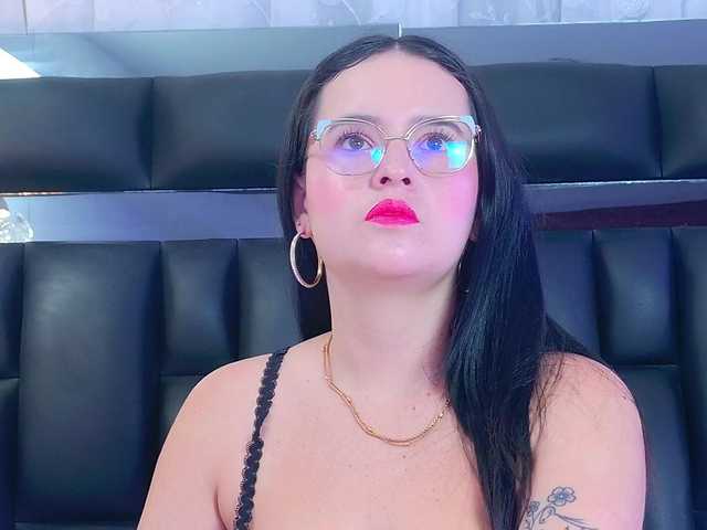 DahianaMoss's BongaCams show and profile