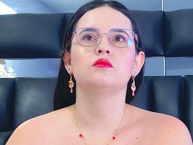 DahianaMoss live cam on BongaCams