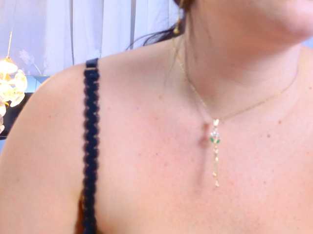 DahianaMoss live cam preview