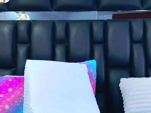 DahianaMoss Live Webcam on BongaCams